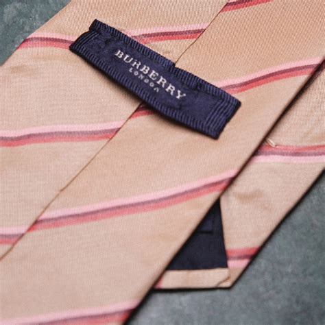 cravatte burberry costo|burberry women's clothing.